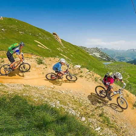 Le Cypres En Centre * בור סן מוריס